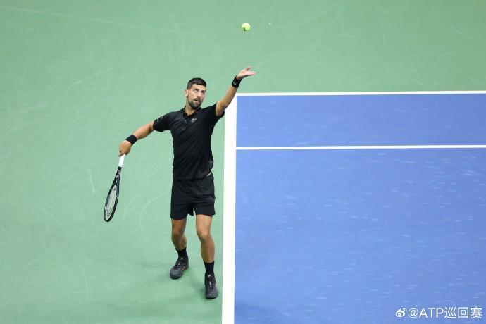 德约科维奇3-0击败本土小将勒纳-钱，迎来美网开门红